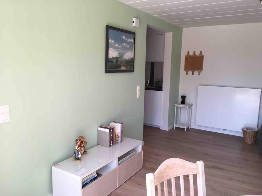 'Het T-Huisje' Volledig Ingerichte Studio Leuven Luaran gambar